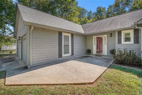 A home in Douglasville