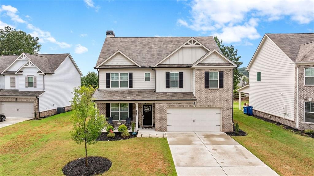 702 Eagles Nest Circle