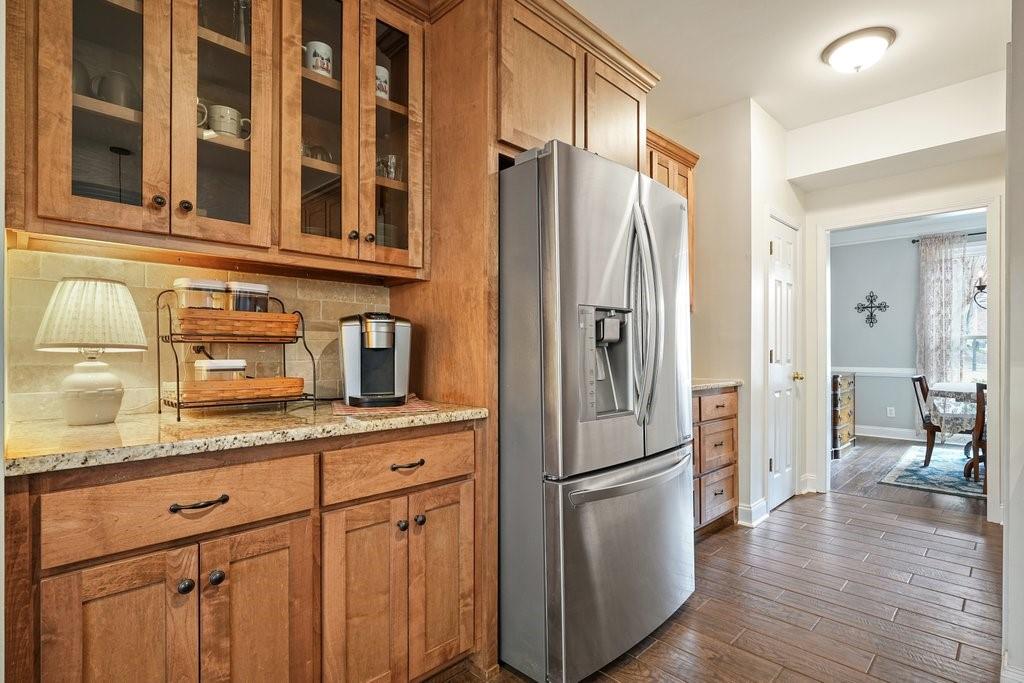 616 Redwood Lane, Canton, Georgia image 27