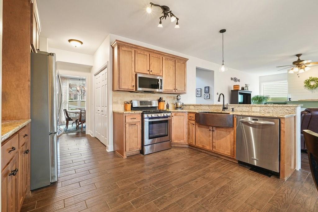 616 Redwood Lane, Canton, Georgia image 25