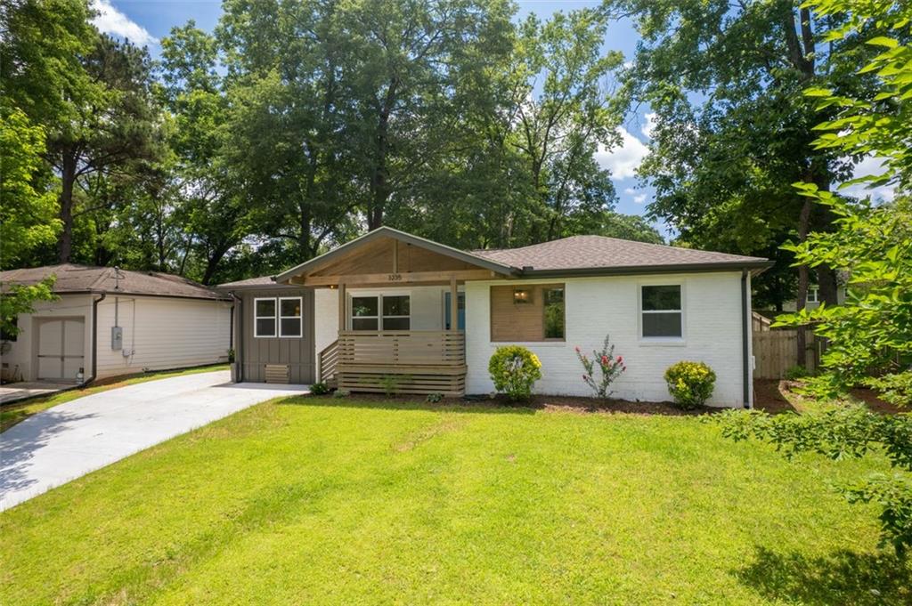 3235 Bluebird Lane