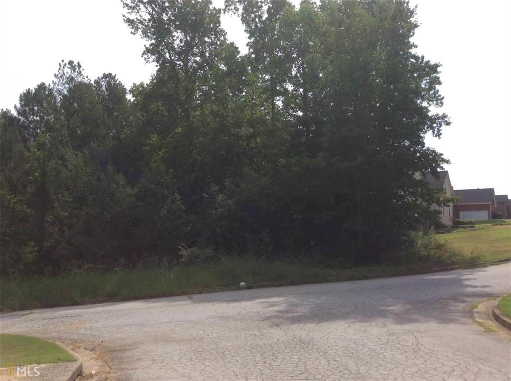 352 GREYSTONE Lane