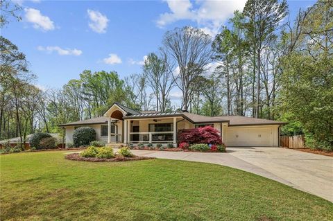 Homes For Sale - 1325 Council Bluff Drive<br/> Dekalb County, Atlanta, GA 30345