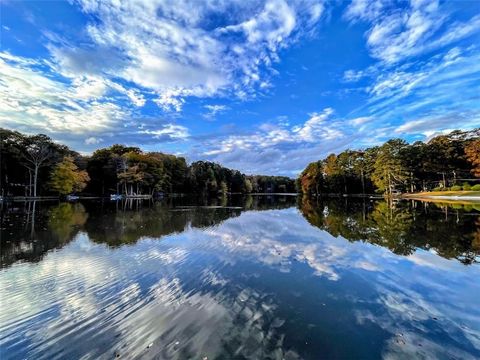 Photo of 484 Kenilworth Circle, Stone Mountain, GA 30083 (MLS # 7632680)