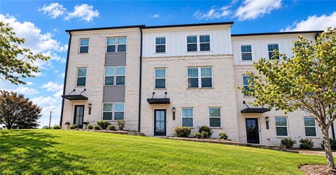 Townhouse For Sale - 3410 Hardy Street<br/> Duluth, GA 30096