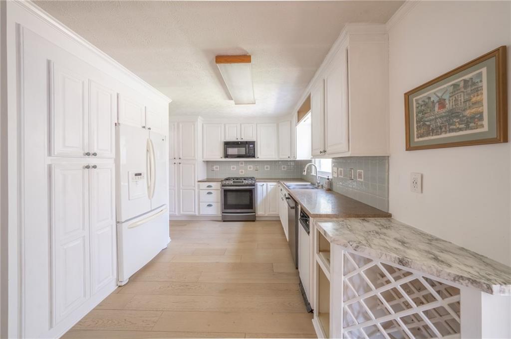 4354 Riverside Drive SW