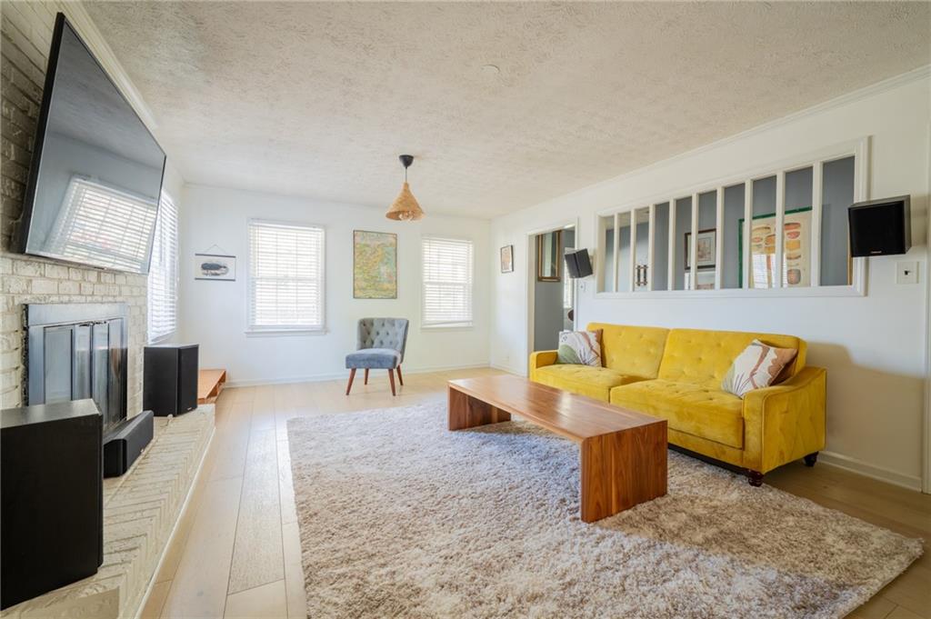 4354 Riverside Drive SW