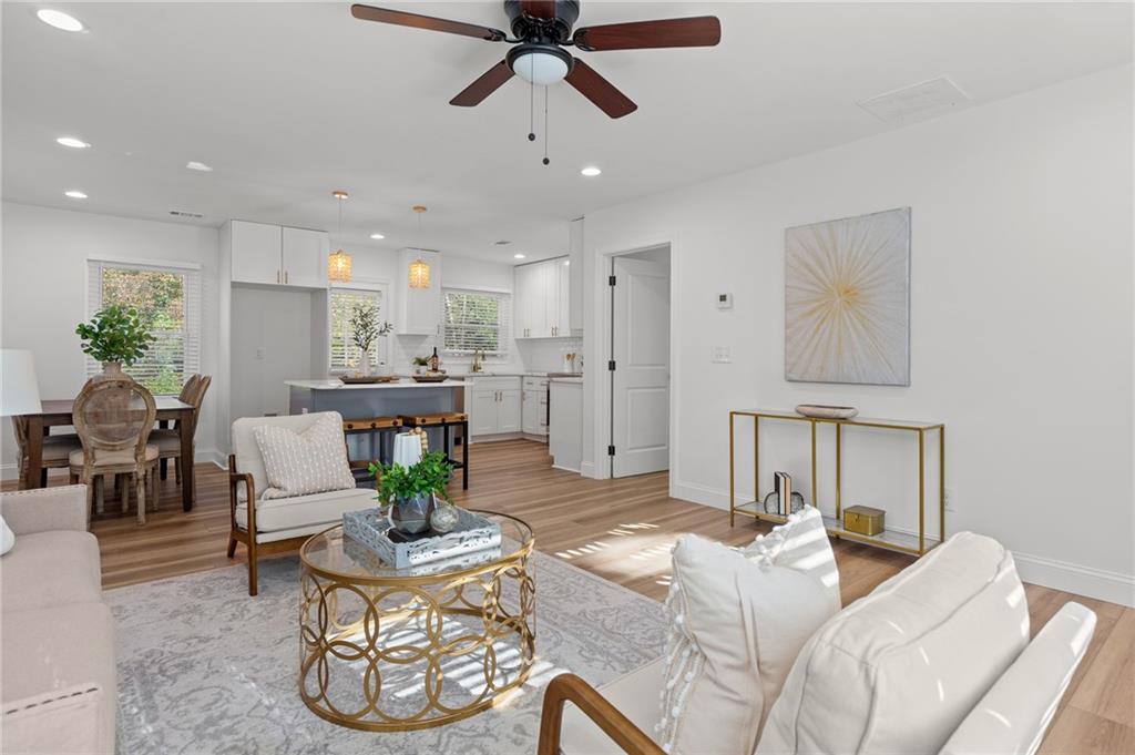 2502 E Tupelo Street SE