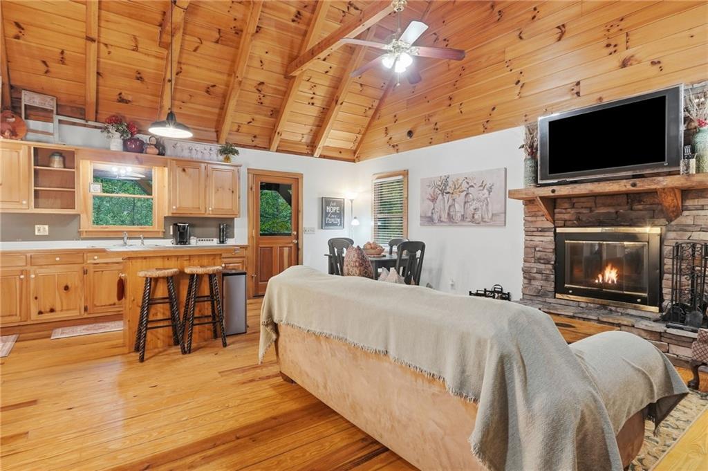 409 Tate Creek Trail