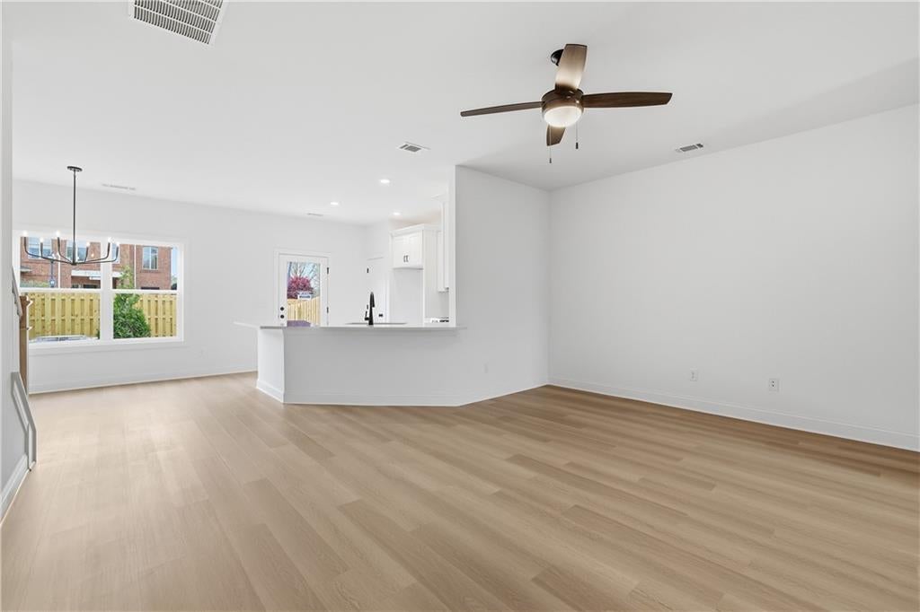 306 Heron Street 16