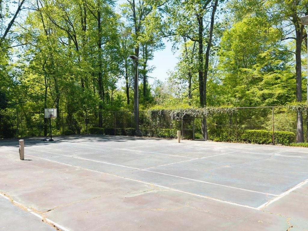 2102 Palmyra Drive, Marietta, Georgia image 24