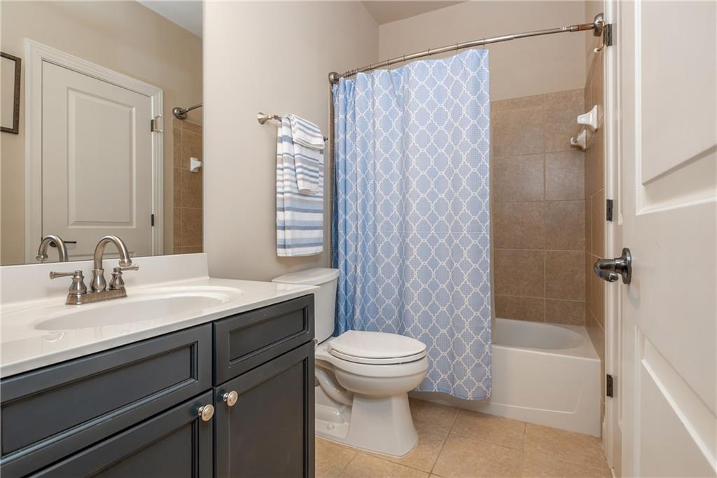2025 Eagle Ridge, Roswell, Georgia image 44