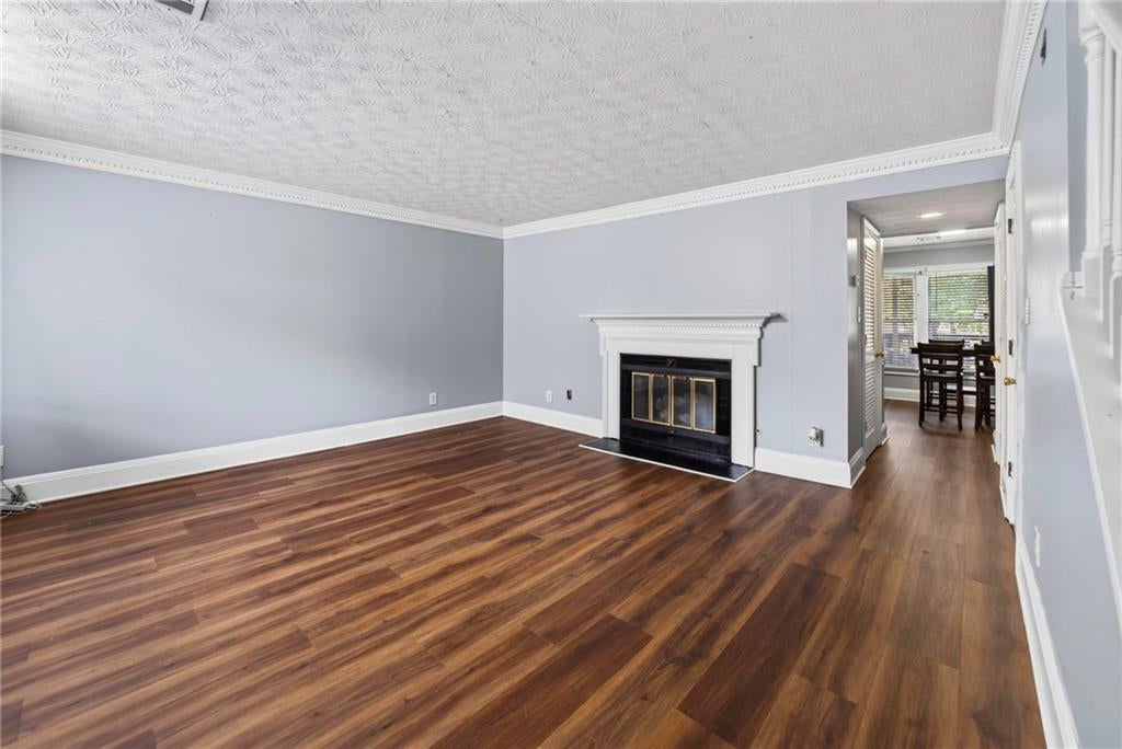 6094 Queen Anne Court