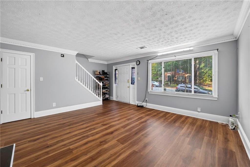 6094 Queen Anne Court