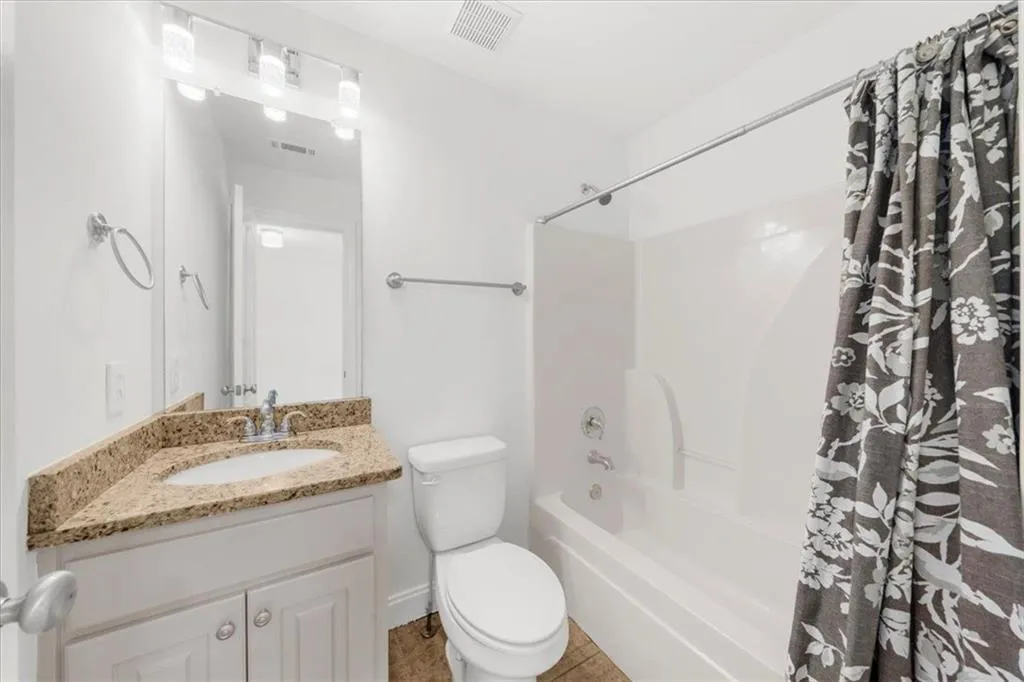 Loganville, Georgia 30052, United States, 5 Bedrooms Bedrooms, ,4 BathroomsBathrooms,Residential,Active,177637