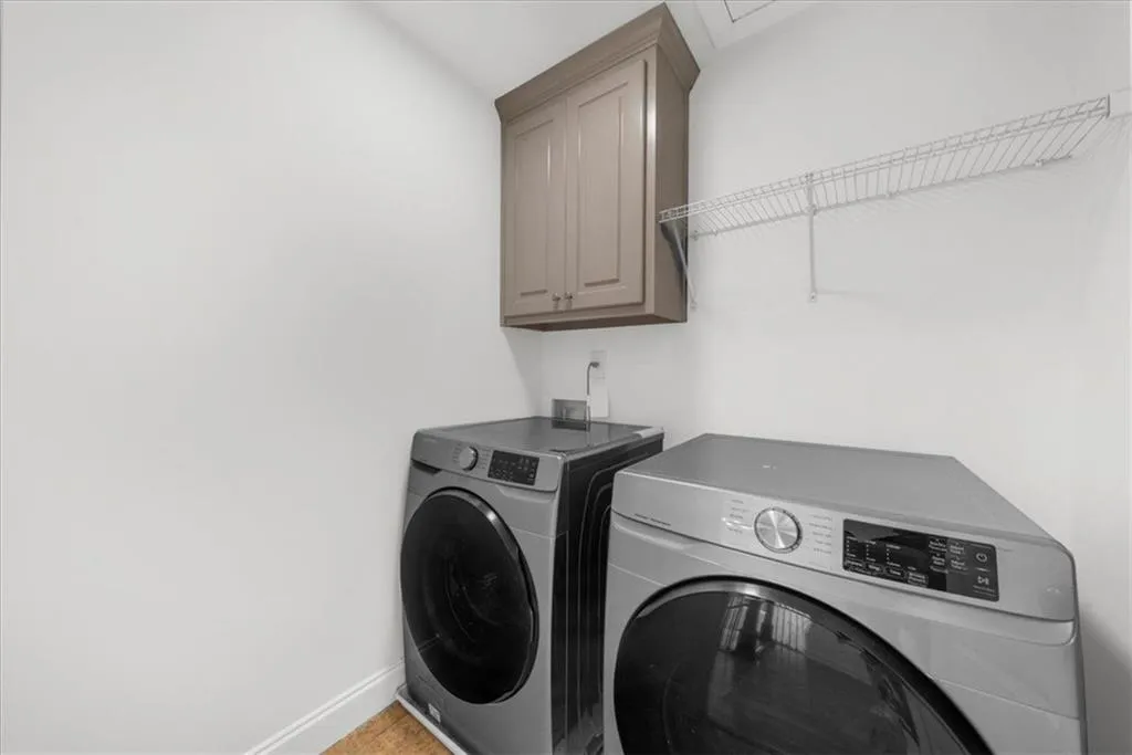 Loganville, Georgia 30052, United States, 5 Bedrooms Bedrooms, ,4 BathroomsBathrooms,Residential,Active,177637