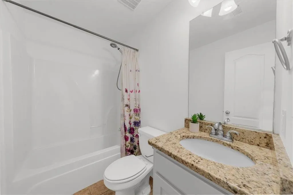 Loganville, Georgia 30052, United States, 5 Bedrooms Bedrooms, ,4 BathroomsBathrooms,Residential,Active,177637