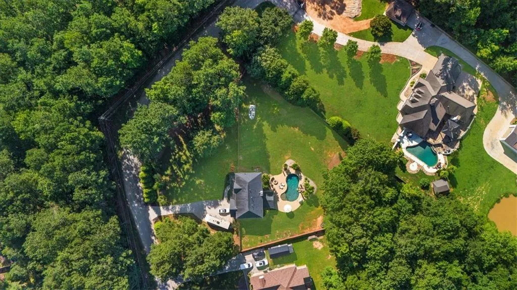 Loganville, Georgia 30052, United States, 5 Bedrooms Bedrooms, ,4 BathroomsBathrooms,Residential,Active,177637