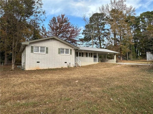 423 CENTER CIR SW, CONYERS, GA 30094 - Image 54f0b75c7ffb23ea21a7d2ed10a86cfc/3360596378