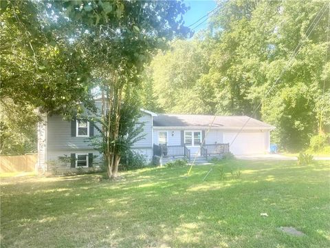 886 Ridgedale Drive Lawrenceville GA 30043