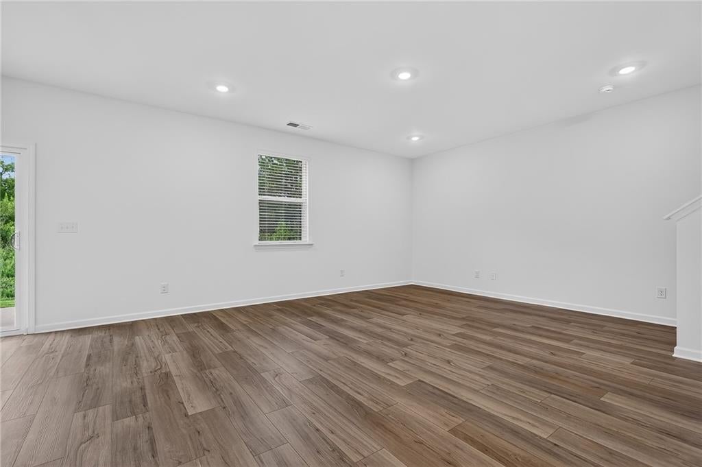27 Shoal Court