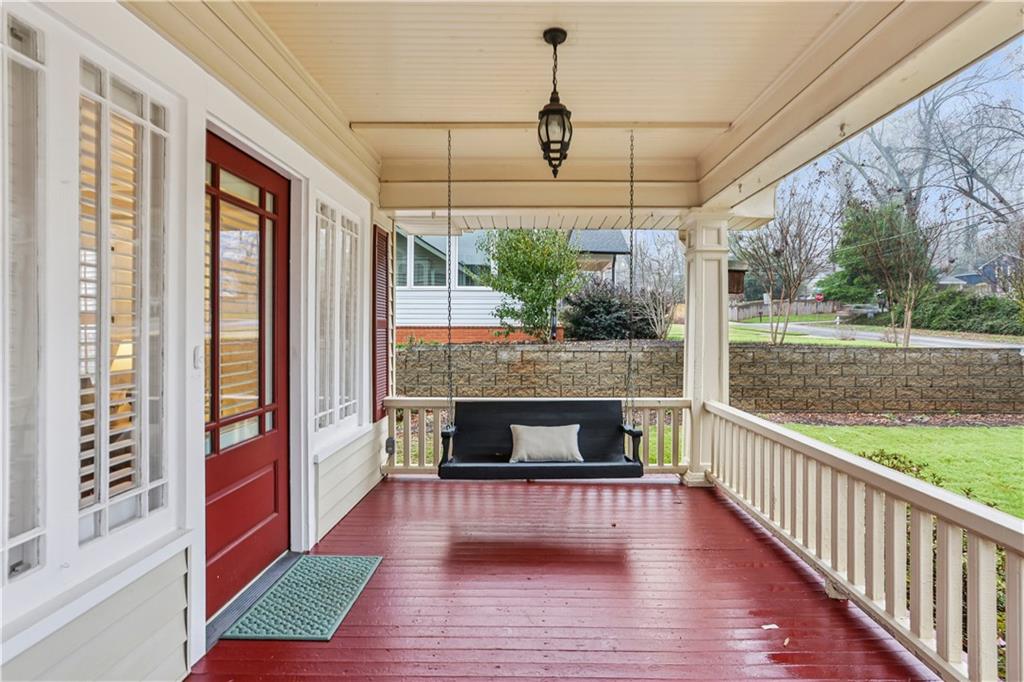 29 Hillside Avenue NE