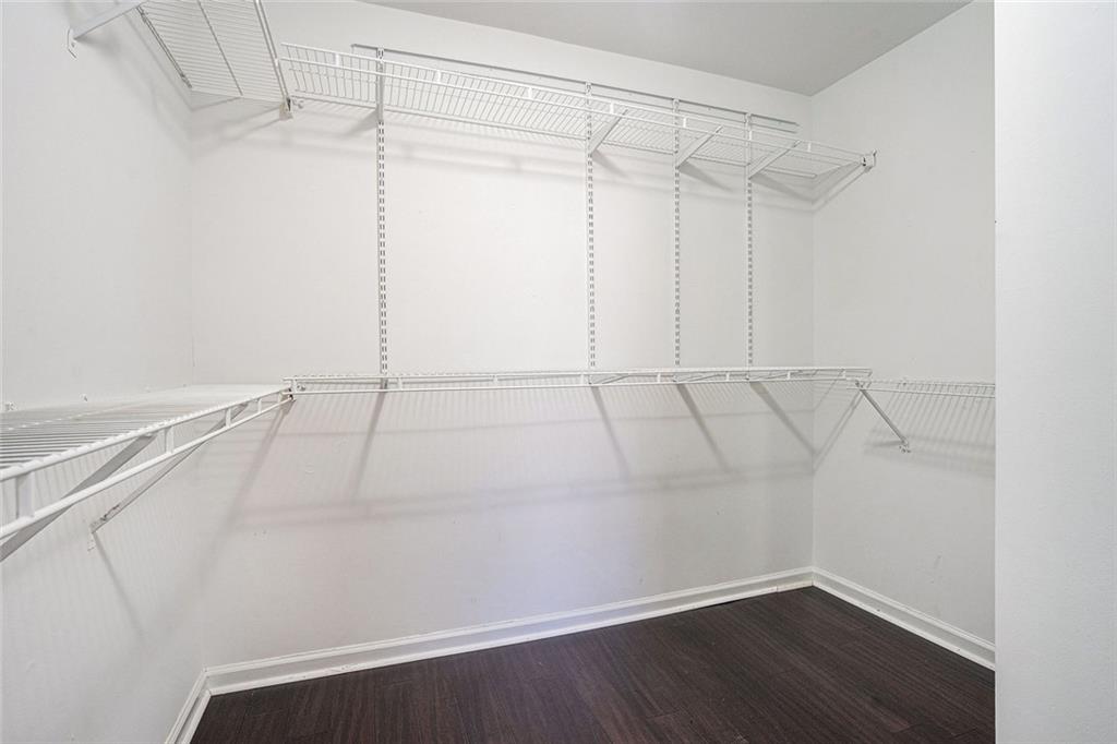 BROOK FOREST - Residential