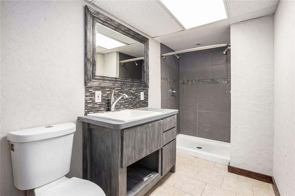 BROOK FOREST - Residential