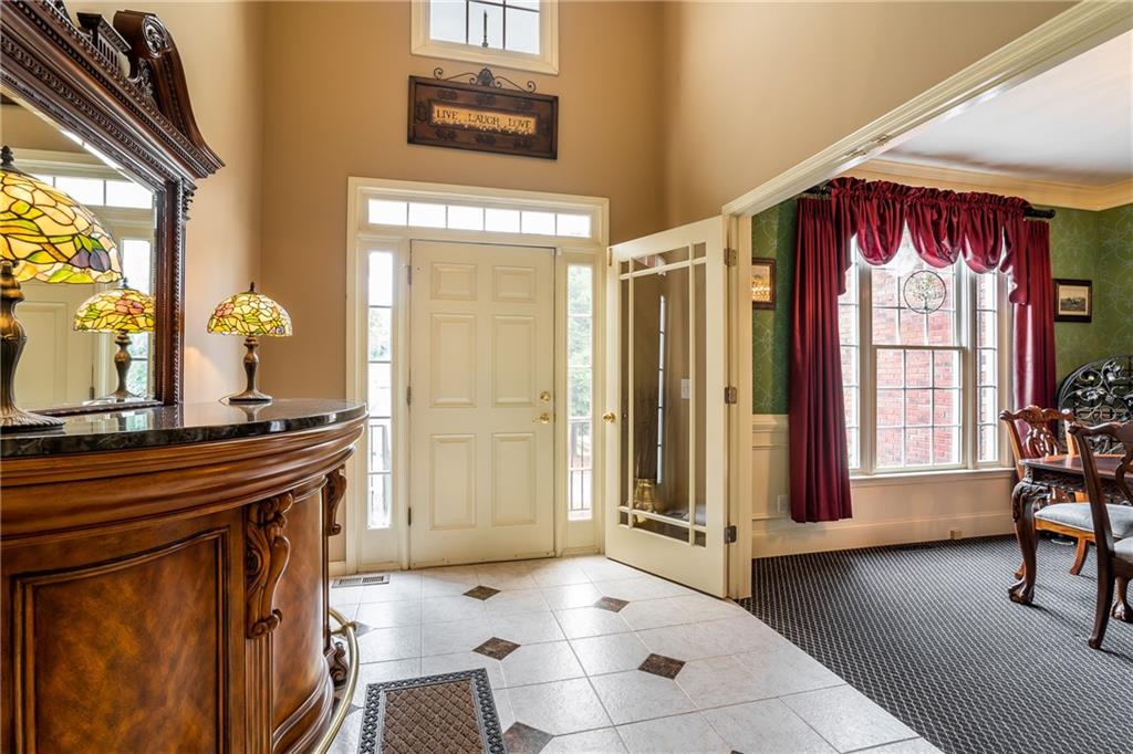 8046 Ridge Valley