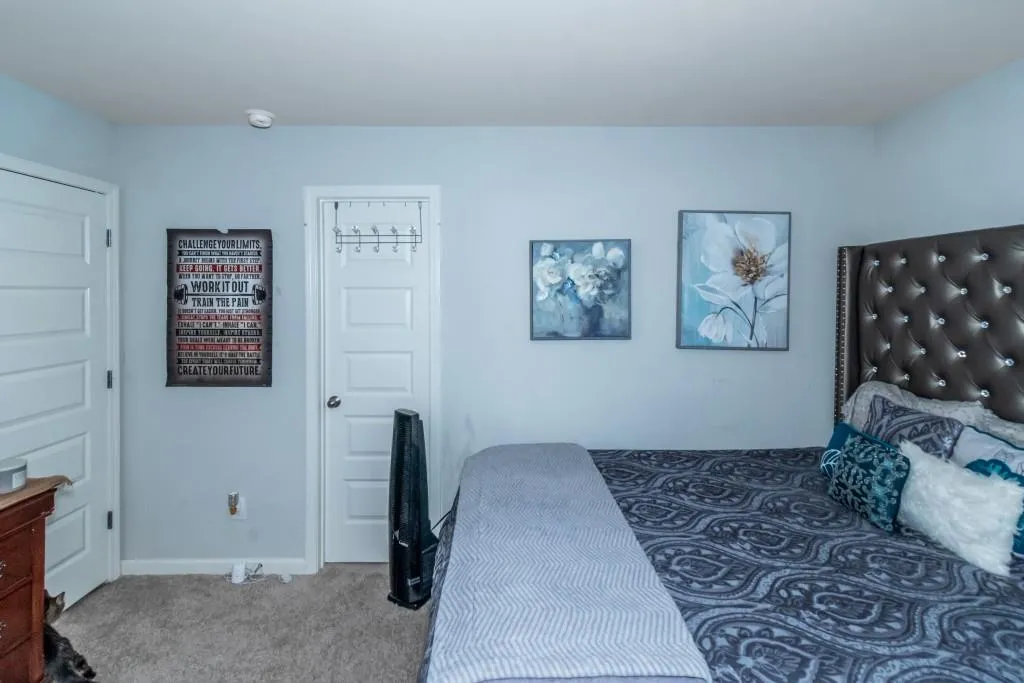 Covington, Georgia 30014, United States, 5 Bedrooms Bedrooms, ,3 BathroomsBathrooms,Residential,Pending,20833