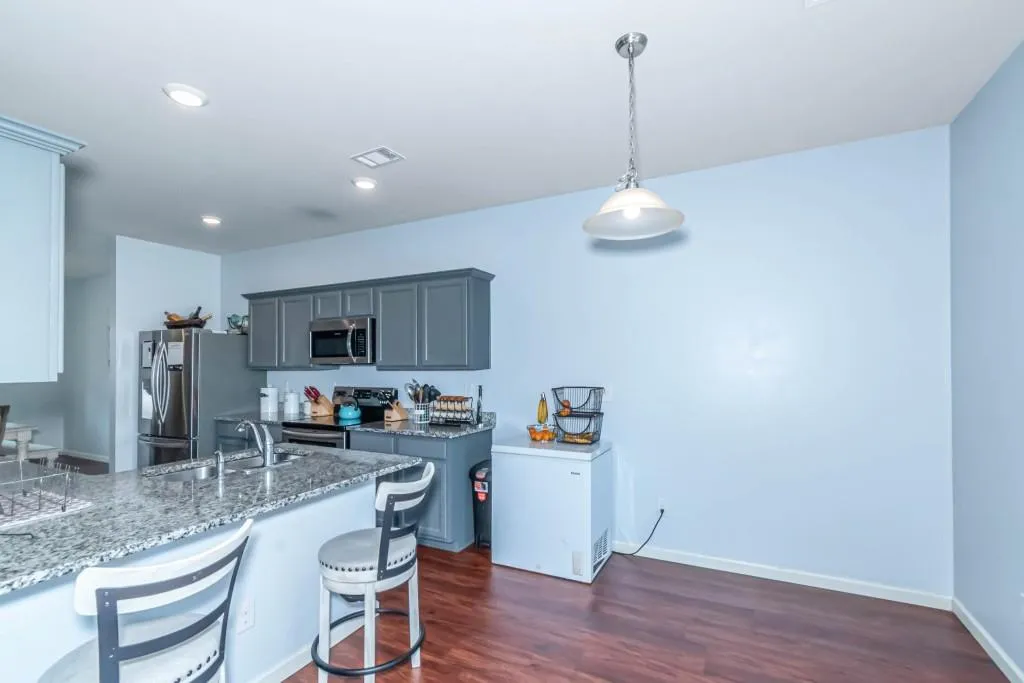 Covington, Georgia 30014, United States, 5 Bedrooms Bedrooms, ,3 BathroomsBathrooms,Residential,Pending,20833