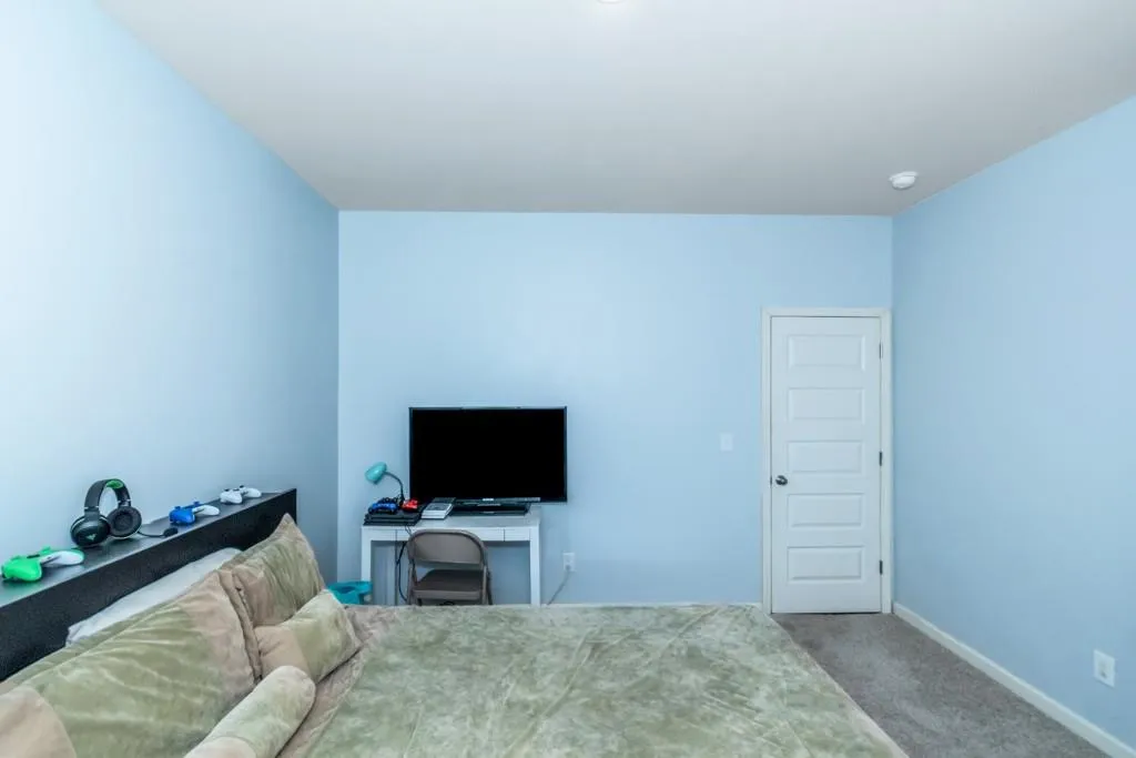 Covington, Georgia 30014, United States, 5 Bedrooms Bedrooms, ,3 BathroomsBathrooms,Residential,Pending,20833