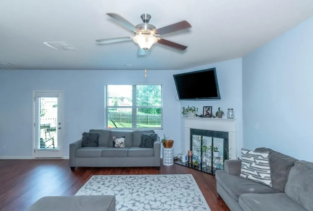 Covington, Georgia 30014, United States, 5 Bedrooms Bedrooms, ,3 BathroomsBathrooms,Residential,Pending,20833