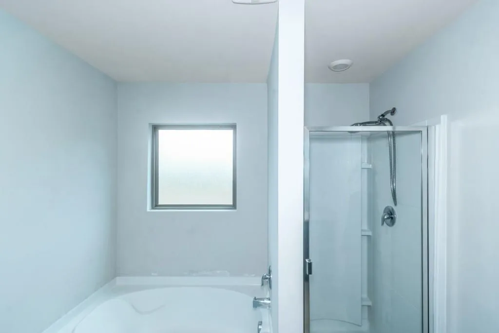 Covington, Georgia 30014, United States, 5 Bedrooms Bedrooms, ,3 BathroomsBathrooms,Residential,Pending,20833