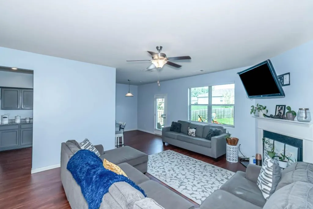 Covington, Georgia 30014, United States, 5 Bedrooms Bedrooms, ,3 BathroomsBathrooms,Residential,Pending,20833