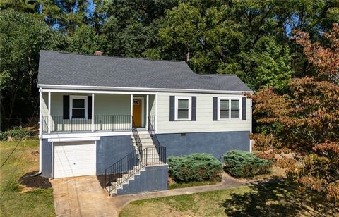 2649 Blount Street East Point GA 30344