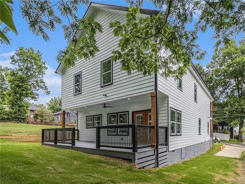 A home in Scottdale