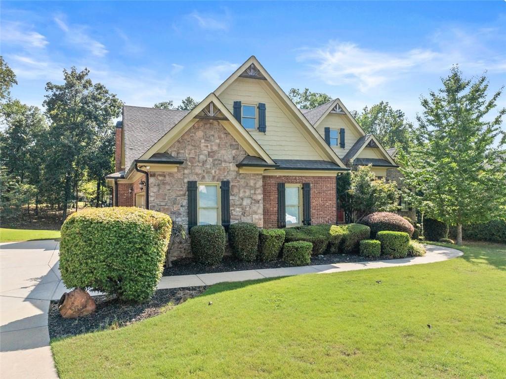 387 FOUNTAINHEAD Drive