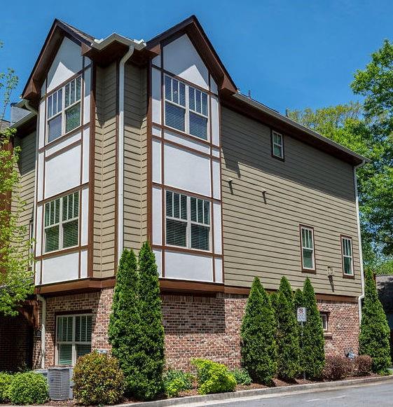 Photo 1 of 37 — 1331 OAKVIEW Road, Decatur, GA 30030