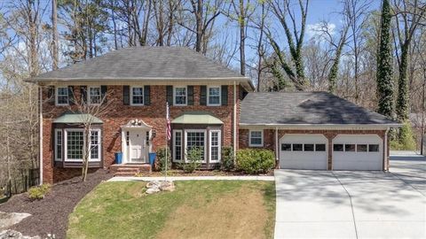 Homes For Sale - 3325 Indian Hills Drive<br/> Marietta, GA 30068