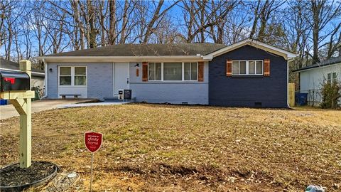 2043 Claude Street NW Atlanta GA 30318