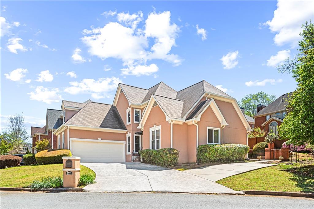 2521 Summeroak Drive