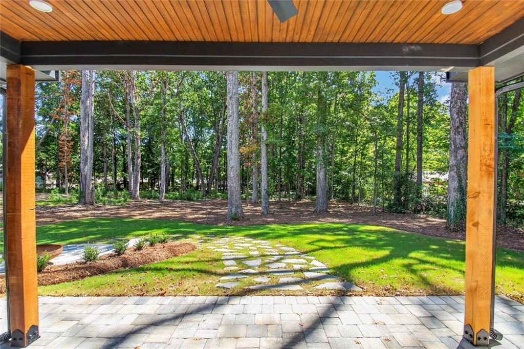 5578 Lilburn Stone Mountain Road