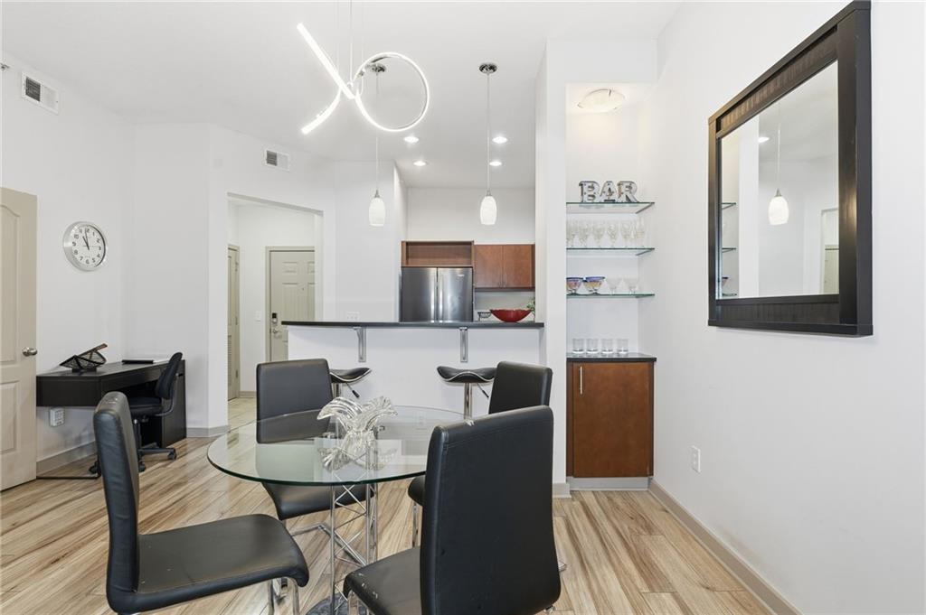 390 17th Street NW 6057