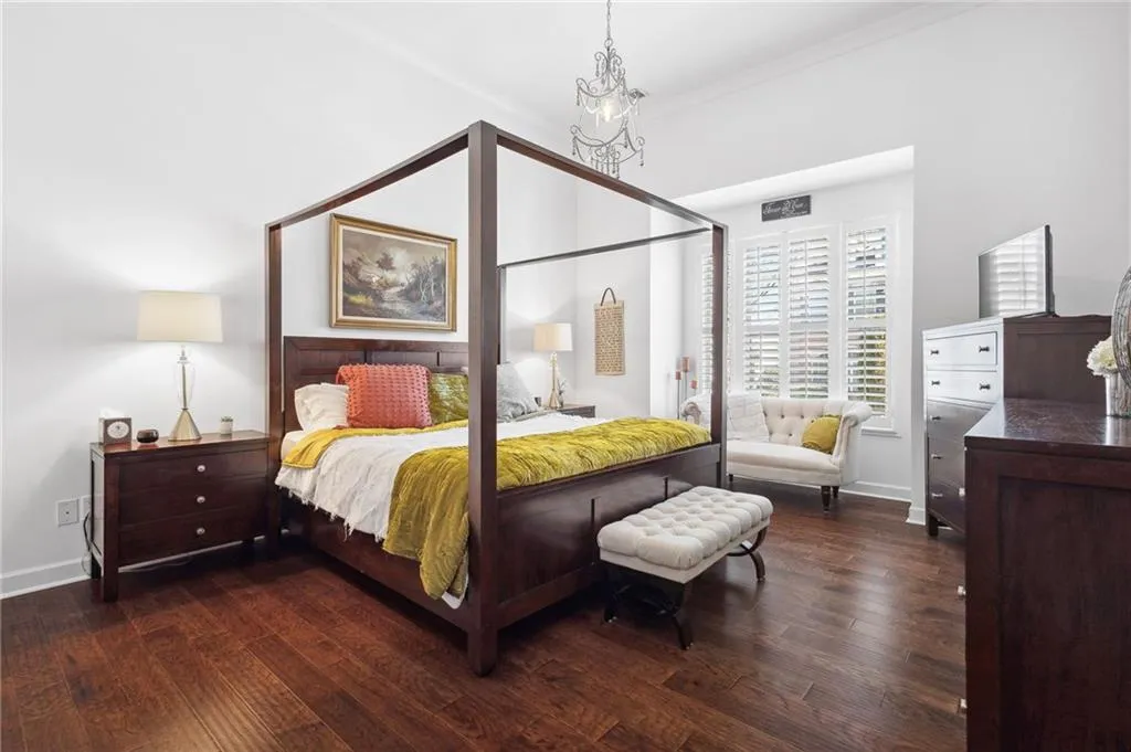 Alpharetta, Georgia 30005, United States, 3 Bedrooms Bedrooms, ,3 BathroomsBathrooms,Residential,Pending,80001