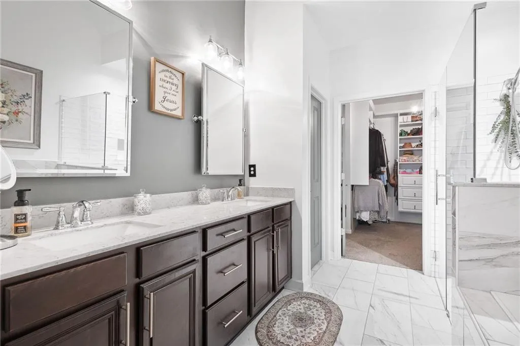 Alpharetta, Georgia 30005, United States, 3 Bedrooms Bedrooms, ,3 BathroomsBathrooms,Residential,Pending,80001