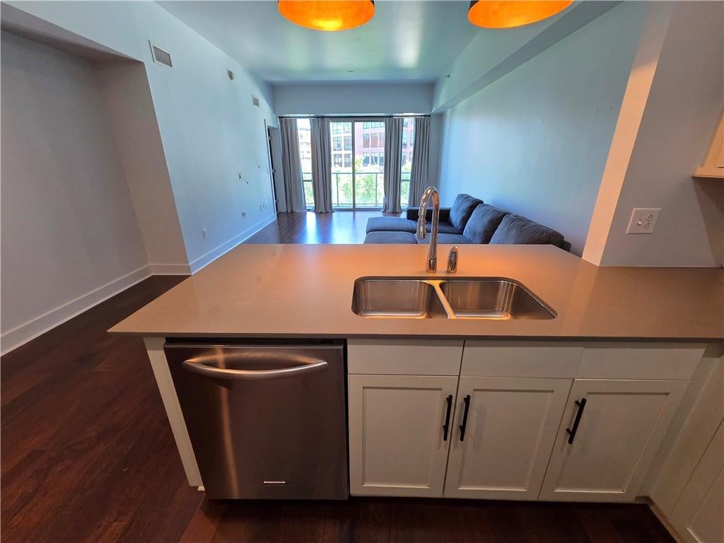 1100 Howell Mill Road NW 304