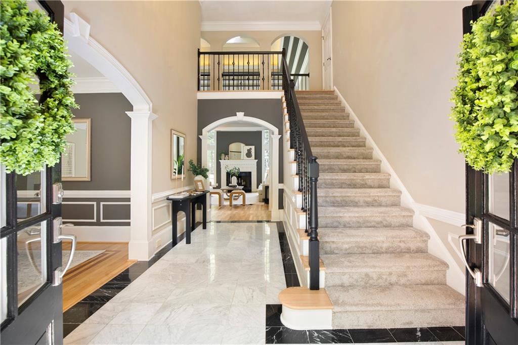 445 Newport Heights