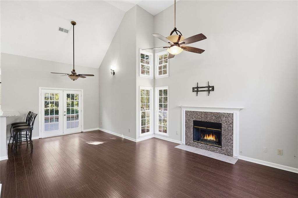 MULBERRY FARMS - Residential