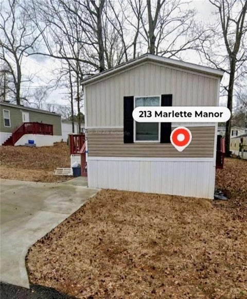 Homes For Sale - 213 Marlette Manor<br/> Fayetteville, GA 30214